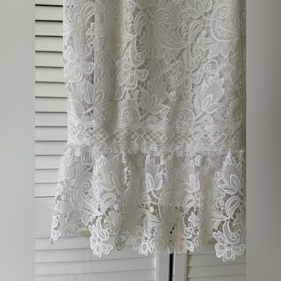 White House Black Market White Lace Dress Midi Length Size 10 NEW - Picture 2 of 6